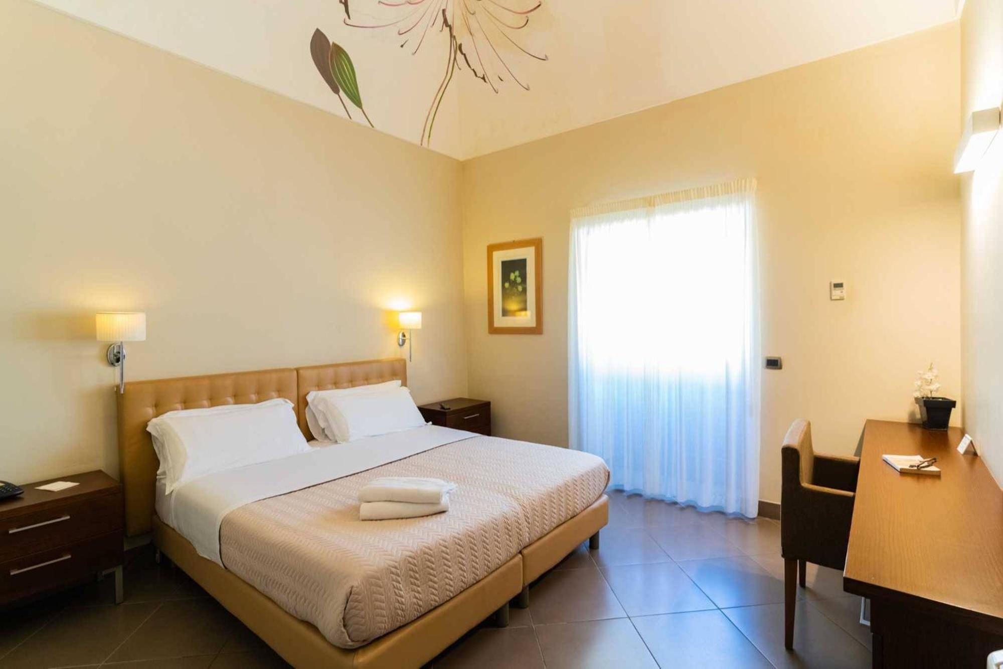 Le Magnolie Hotel Модіка Екстер'єр фото