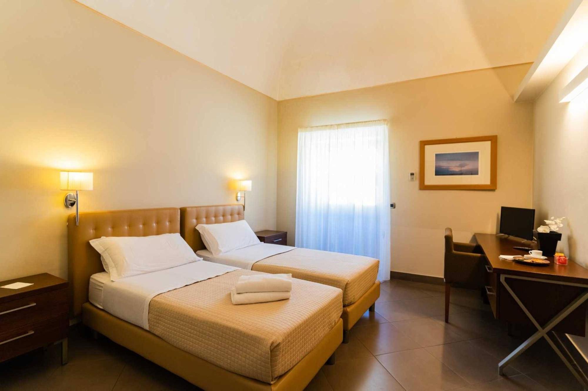 Le Magnolie Hotel Модіка Екстер'єр фото